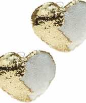 Set van 2x stuks hartjes kussens goud creme metallic met pailletten 40 cm